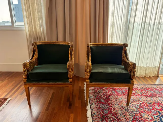 Par de Poltronas estilo imperial 