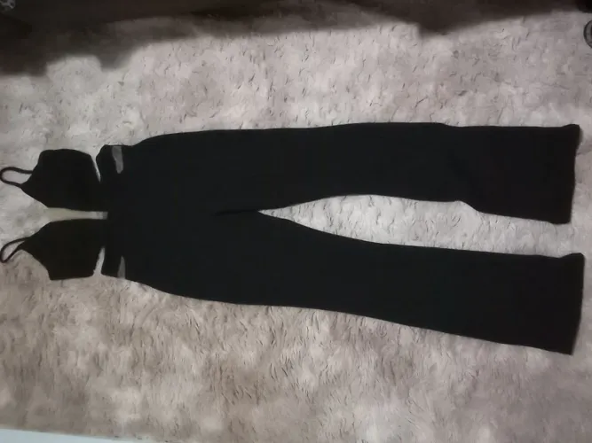 Macacão de malha Preto e transparência 