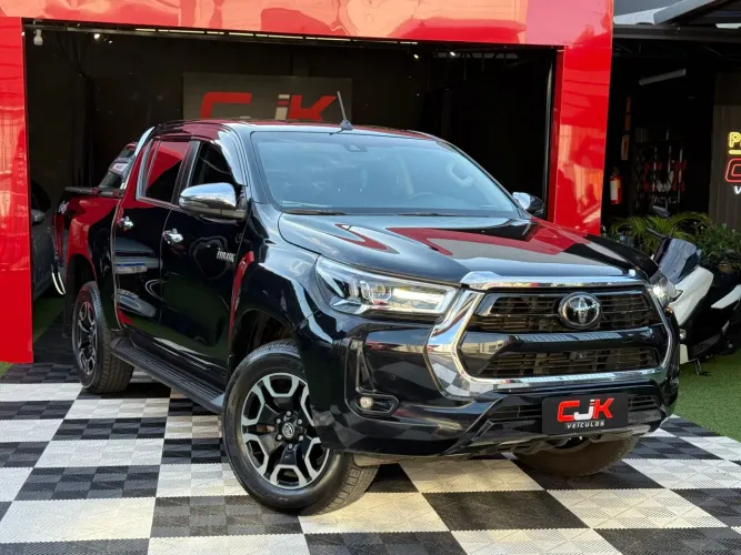 Toyota Hilux CD SRX 4X4 2.8 TDI 16V Diesel Aut. 2022