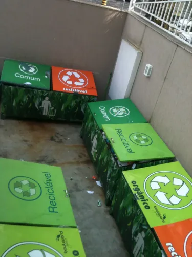 Adesivos e aplicação em geral 