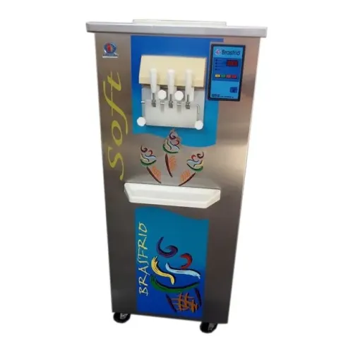 ALUGO OU VENDO MÁQUINA DE SORVETE SOFT 200 CASQUINHAS HORA 6 MESES DE USO.