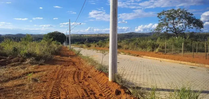 Imóvel para venda possui 1000 metros quadrados em São José do Almeida - Jaboticatubas - MG