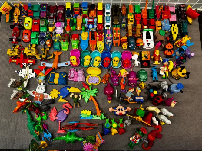 175 BRINQUEDOS KINDER OVO ANOS 90 RARIDADE OPORTUNIDADE!