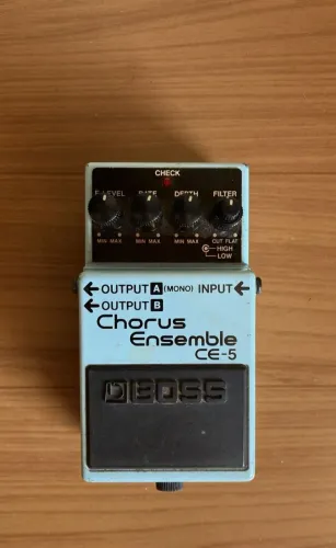 Pedal Boss Chorus CE-5 Ensemble