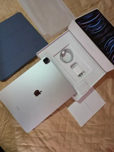 Ipad Pro 12,9 - 6th Geração, completo.