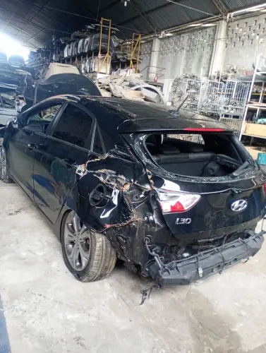  Vendo Peças Hyundai i30 1.6 2015