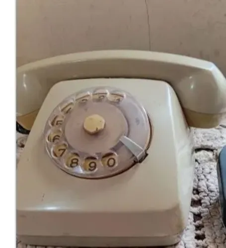 Telefone antigo