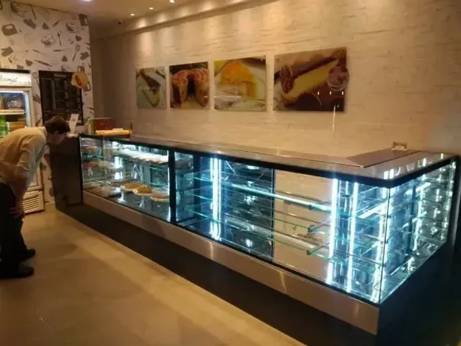 VITRINE AQUECIDA AR FORÇADO VIDRO;