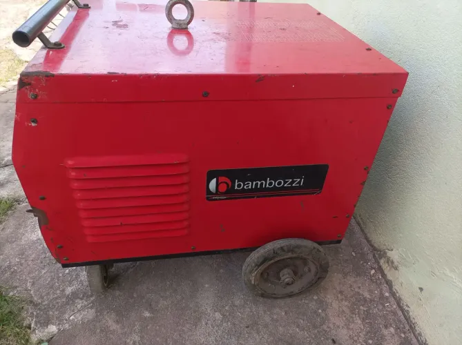 Máquina de solda Bambozzi