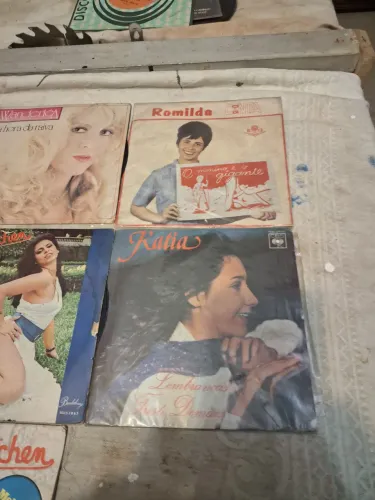 Disco de vinil antigo valor unitário