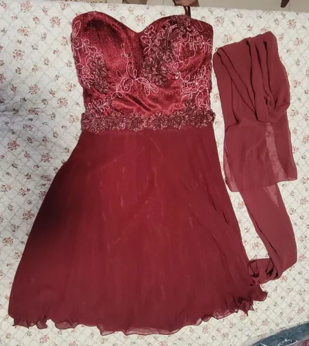 Vestido curto de festa - usado uma vez