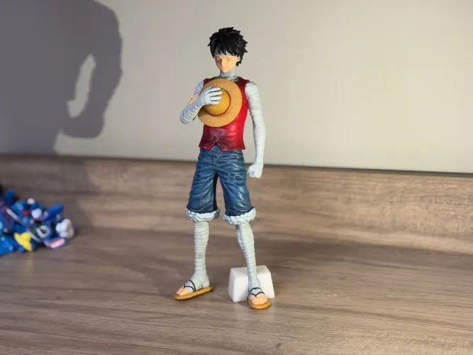 Boneco de ação Luffy One Piece