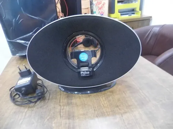 Dock Connection  Philco PH9 20W RMS para iPods e iPhones