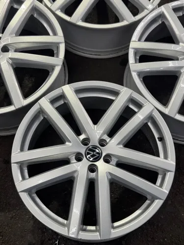 Rodas Vw aro 20 tala 7.5 furacão 5x100
