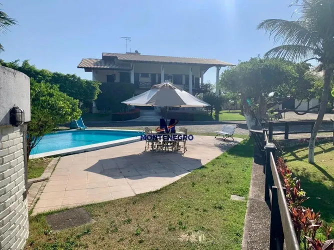 Casa à Venda na Lagoa do Catú com 5 quartos em - Aquiraz - CE