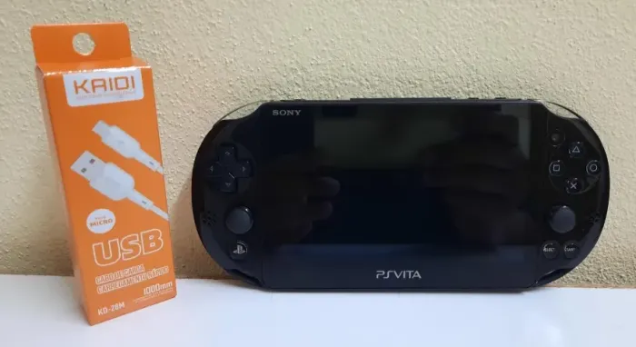 Sony Ps Vita PsVita Slim 1gb Cor Preto + 6 Jogos