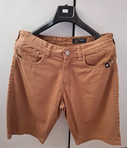 Bermuda Masculina Hot Buttered - Bege