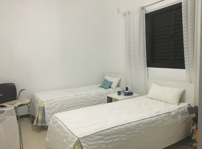 Duas colchas de solteiro 