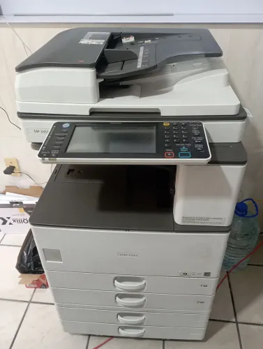 Impressora Ricoh MP3353 mono, ou petro e branco