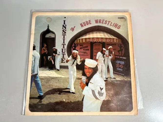 Vinil Institute of Nude Wrestling Alice Cooper