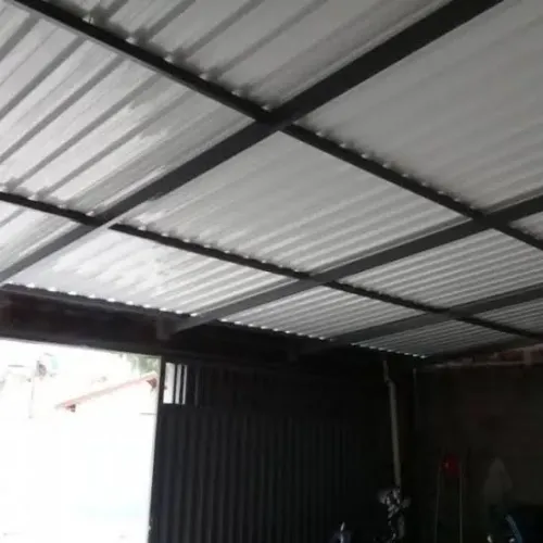 Estruturas metálicas/ coberturas/ serralheria em geral