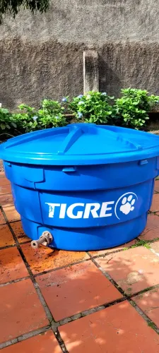 Caixa de água Tigre 310 l 