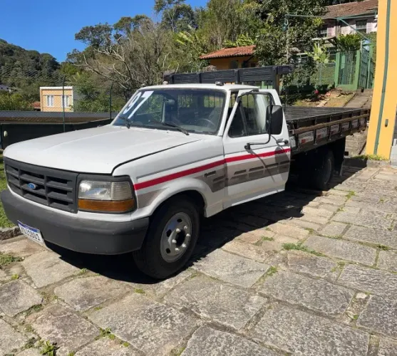 F 4000 CARROCERIA MOTOR CUMMINS