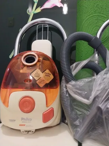 Vendo aspirador Philco em estado de nôvo