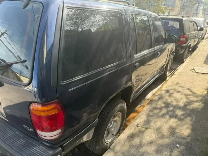 Ford Explorer XLT 4X4 4.0 V6 1998