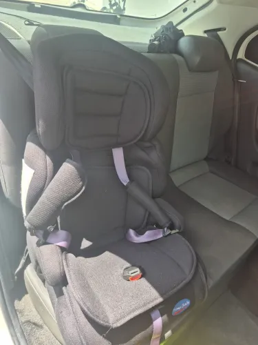 Cadeira de bebê para auto