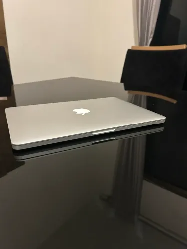 MacBook Pro 13Pol 16Gb RAM 512SSD - bateria boa