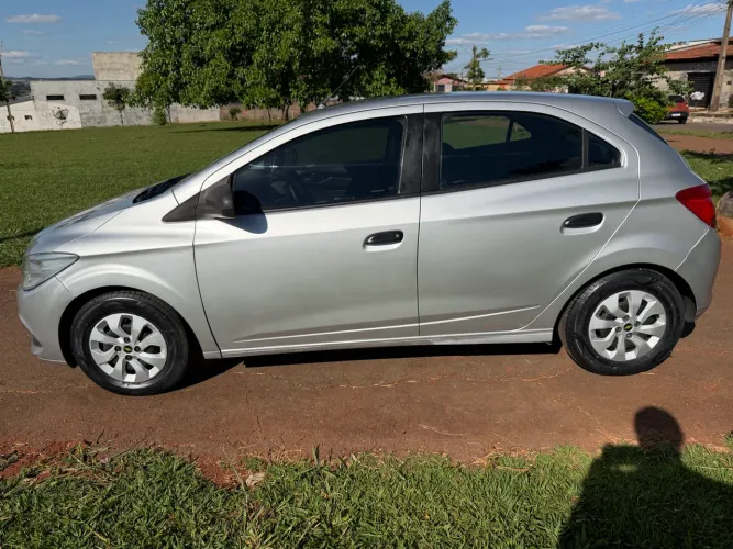 Chevrolet Onix JOY Hatch 1.0 8V Flex Mec. 4P 2019