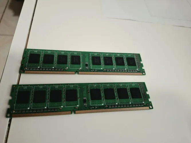 Memoria 2x4 8GB Corsair ( Sem dissipador)