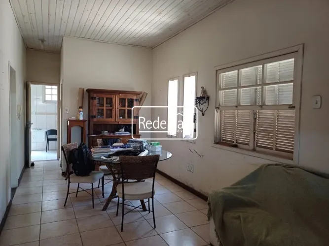 Oportunidade no Monte Castelo - Casa Linear e Muito Bem Localizada!