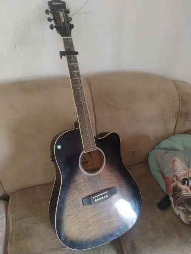 Violão elétrico acústico em perfeito estado