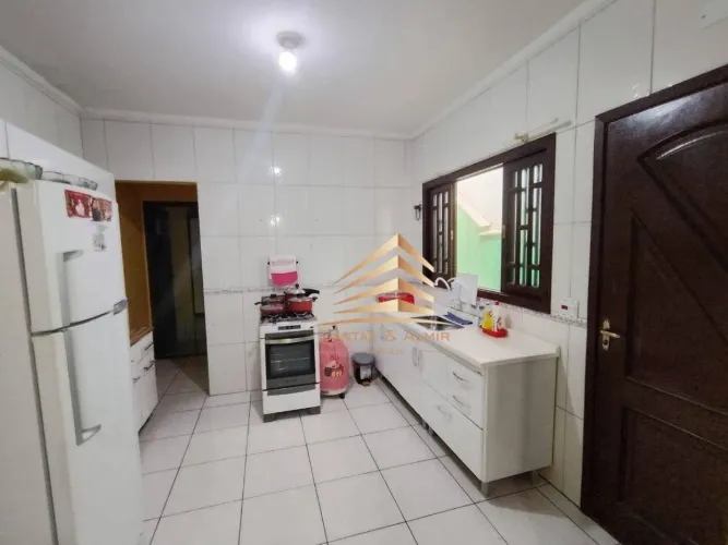 Casa a venda em rua sem saída no Bairro Continental II - Guarulhos