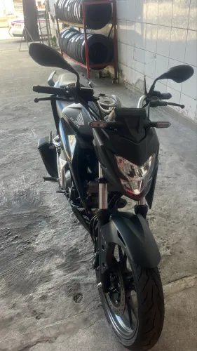 Cb300f para pessoas exigentes