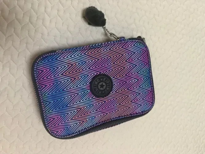 Estojo Kipling 100 Pens Estampado com Macaquinho