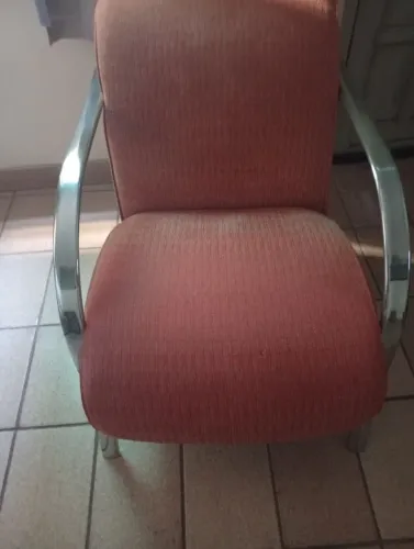 Poutrona de um assento.