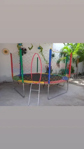 Cama elástica pula pula 