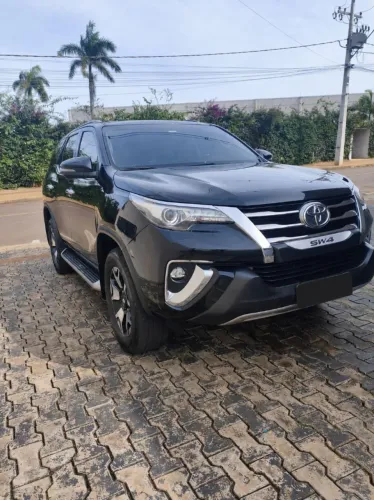 Toyota Hilux SW4 SRX Diamo. 4X4 2.8 TB DIE AUT 2020