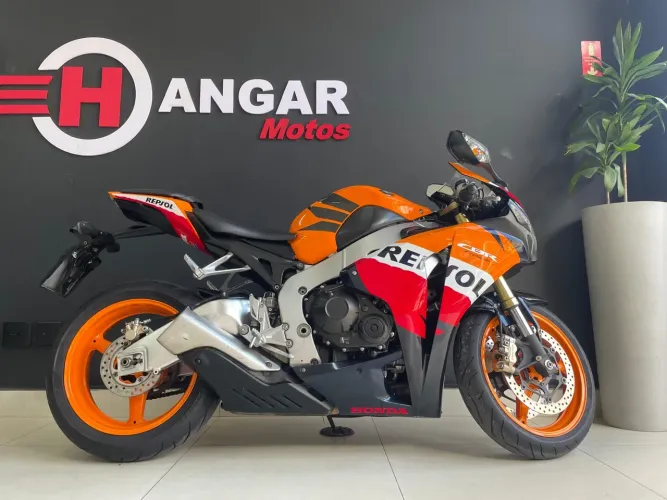 Honda Cbr 1000rr repsol 2011
