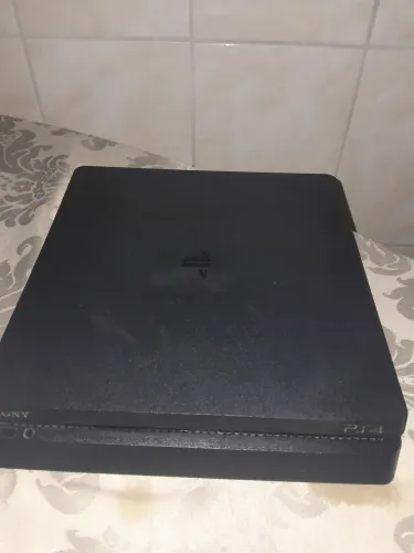 PS4 SLIM 1TB