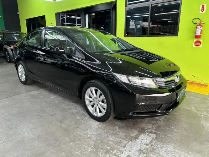 Honda Civic Sedan LXS 1.8/1.8 Flex 16V Aut. 4P 2012