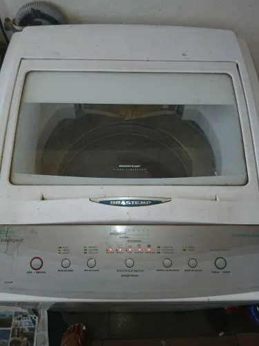 Maquina de lavar roupa 