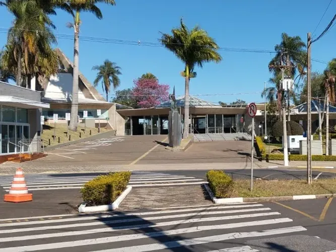 Vendo Jazigo com 3 gavetas no Cemitério Parque Dos Flamboyants Campinas - Sp