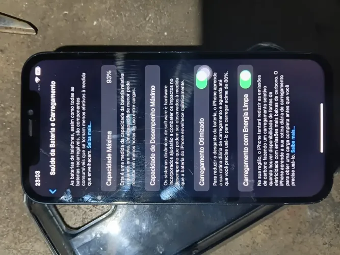 Vendo iPhone 12 bateria 93%