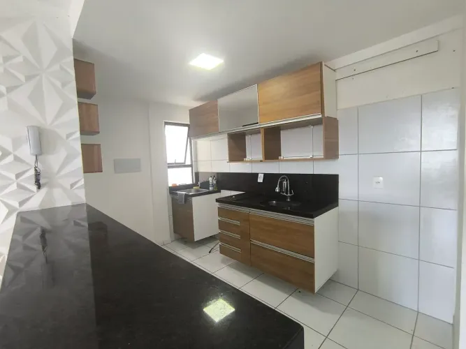ALUGA-SE APARTAMENTO COM 3/4 SENDO UMA SUÍTE E MÓVEIS PLANEJADOS NO RESIDENCIAL MORABEM EM