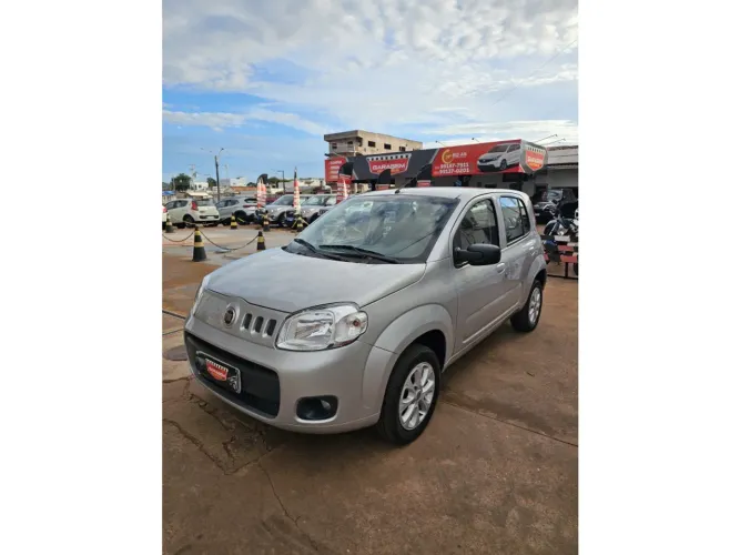 Fiat Uno Vivace/rua 1.0 EVO Fire Flex 8V 5P 2012