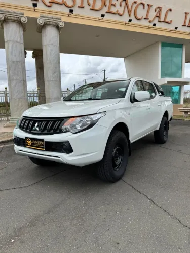 Mitsubishi L200 Triton Sport GLS 2.4 CD Diesel Aut. 2022
